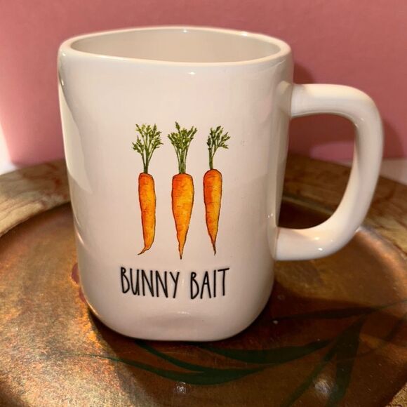 Rae Dunn. Artisan Collection by Magenta “BUNNY BAIT” Three Carrots White Mug - Picture 1 of 5